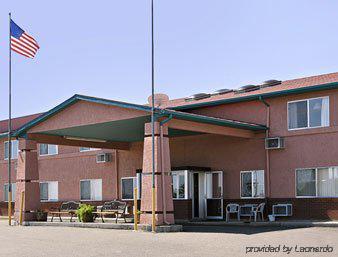 Econo Motel 2*
